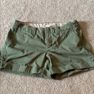 Banana republic olive green weekend shorts